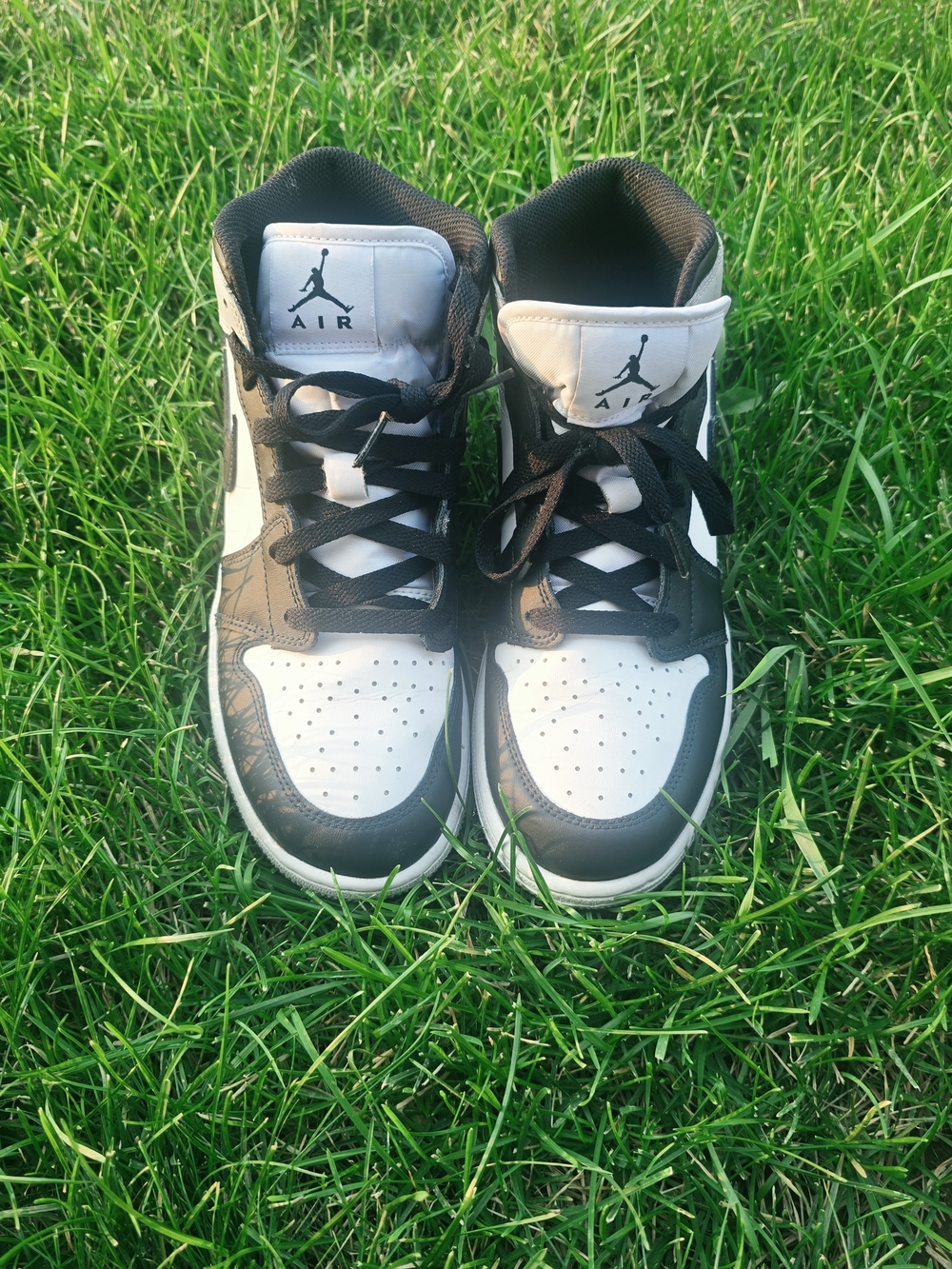 Air Jordan 1 Mid SE 'Panda Elephant' 7Y - Immaculate Condition - Iconic Look